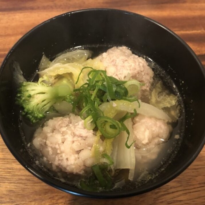 もち麦肉団子と白菜のスープ